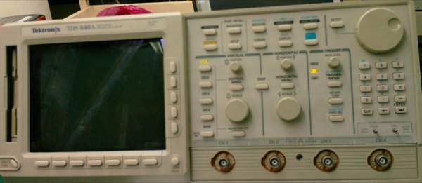 Photo Utilisé TEKTRONIX TDS 640A À vendre