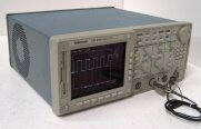 Foto Verwendet TEKTRONIX TDS 654C Zum Verkauf