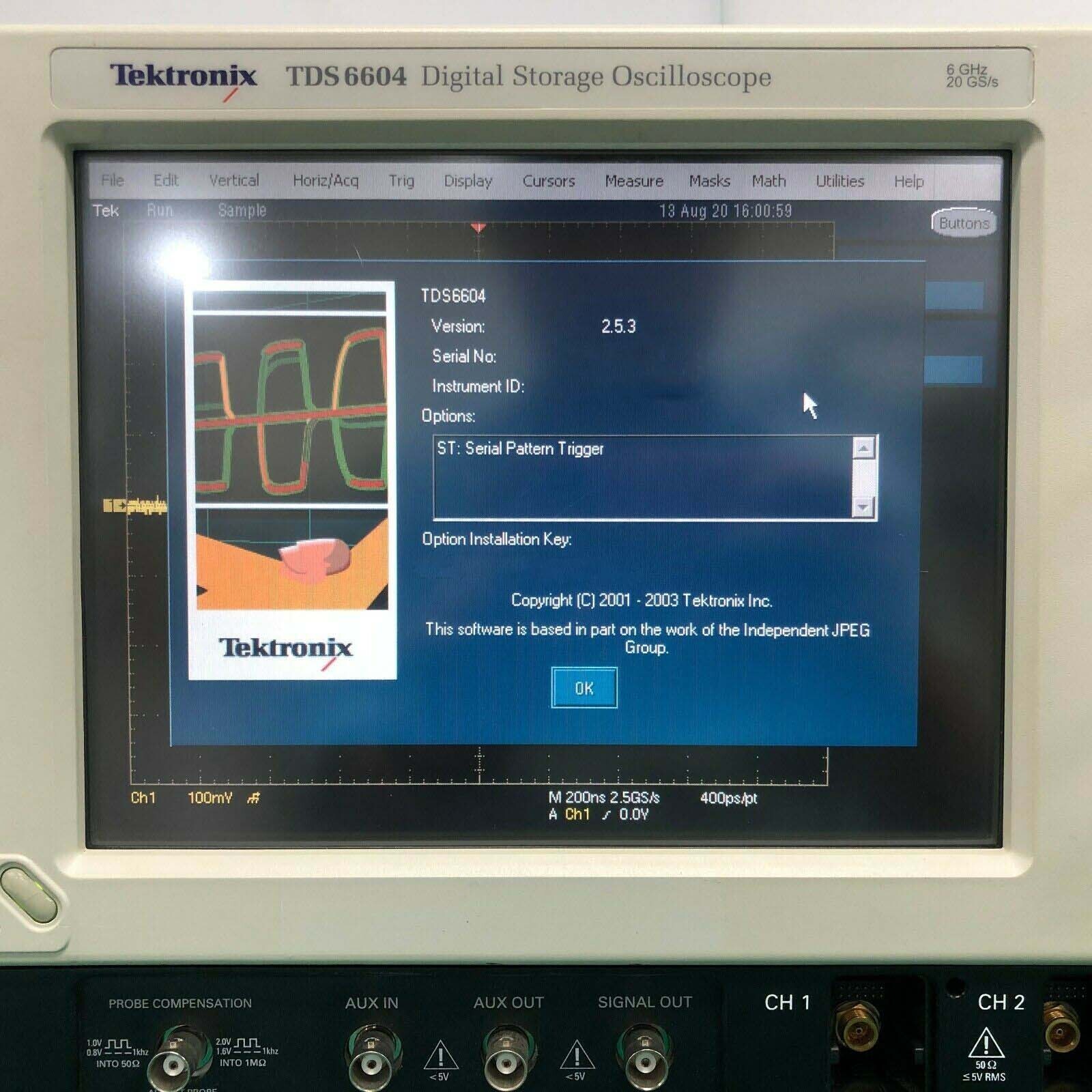 Foto Verwendet TEKTRONIX TDS 6604 Zum Verkauf