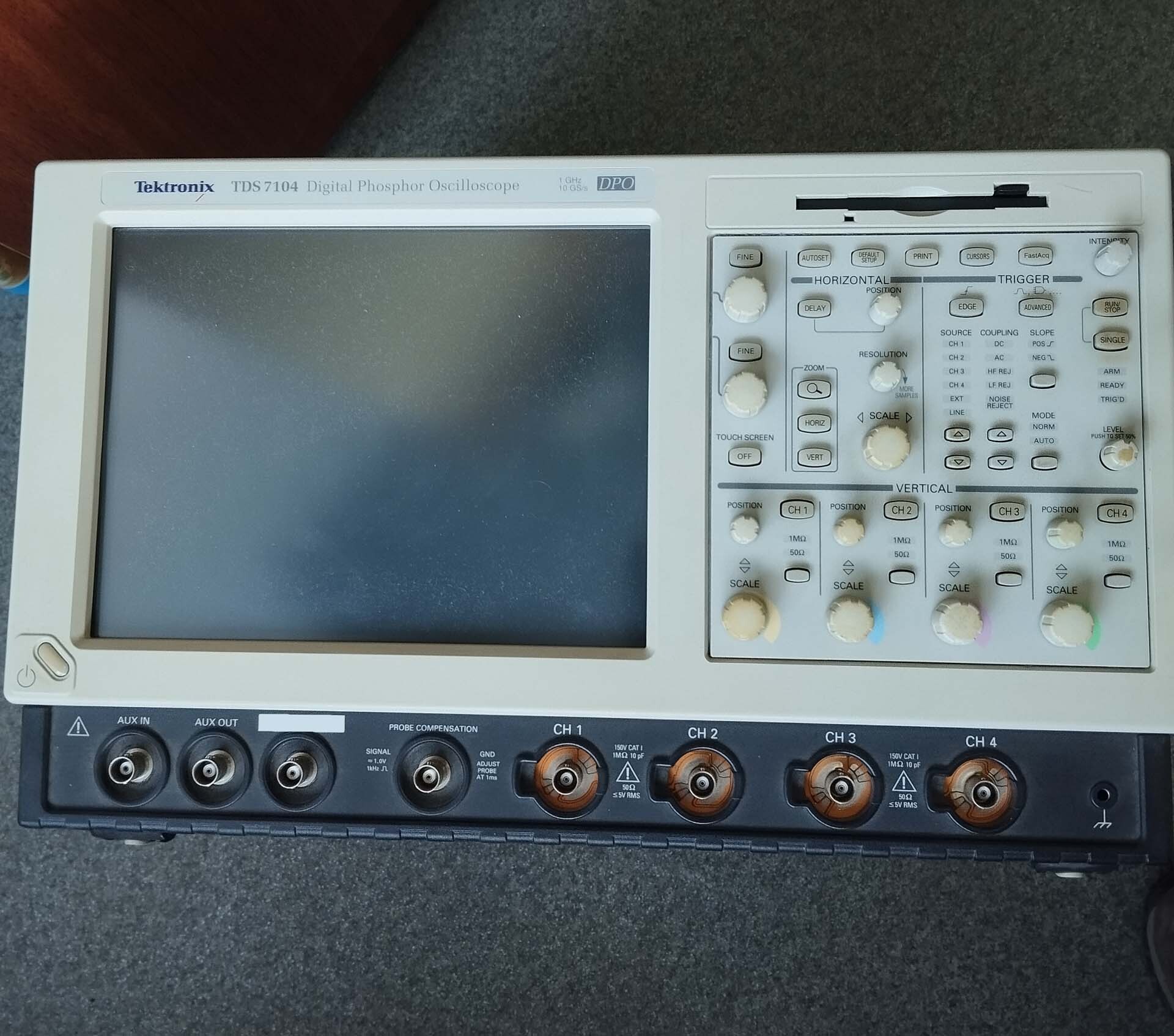 圖為 已使用的 TEKTRONIX TDS 7104 待售