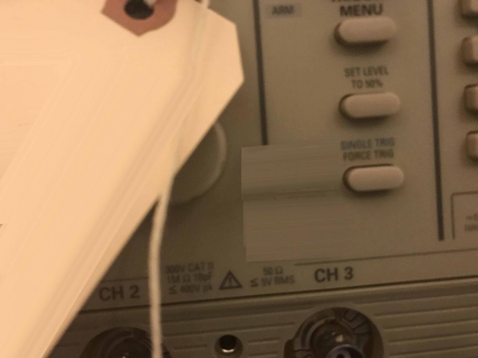 Photo Utilisé TEKTRONIX TDS 754A À vendre