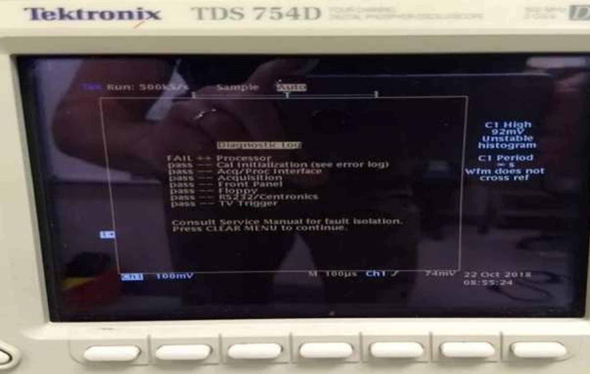 Photo Utilisé TEKTRONIX TDS 754D À vendre