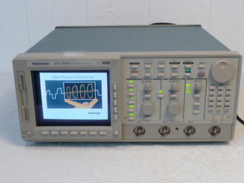 圖為 已使用的 TEKTRONIX TDS 784D 待售