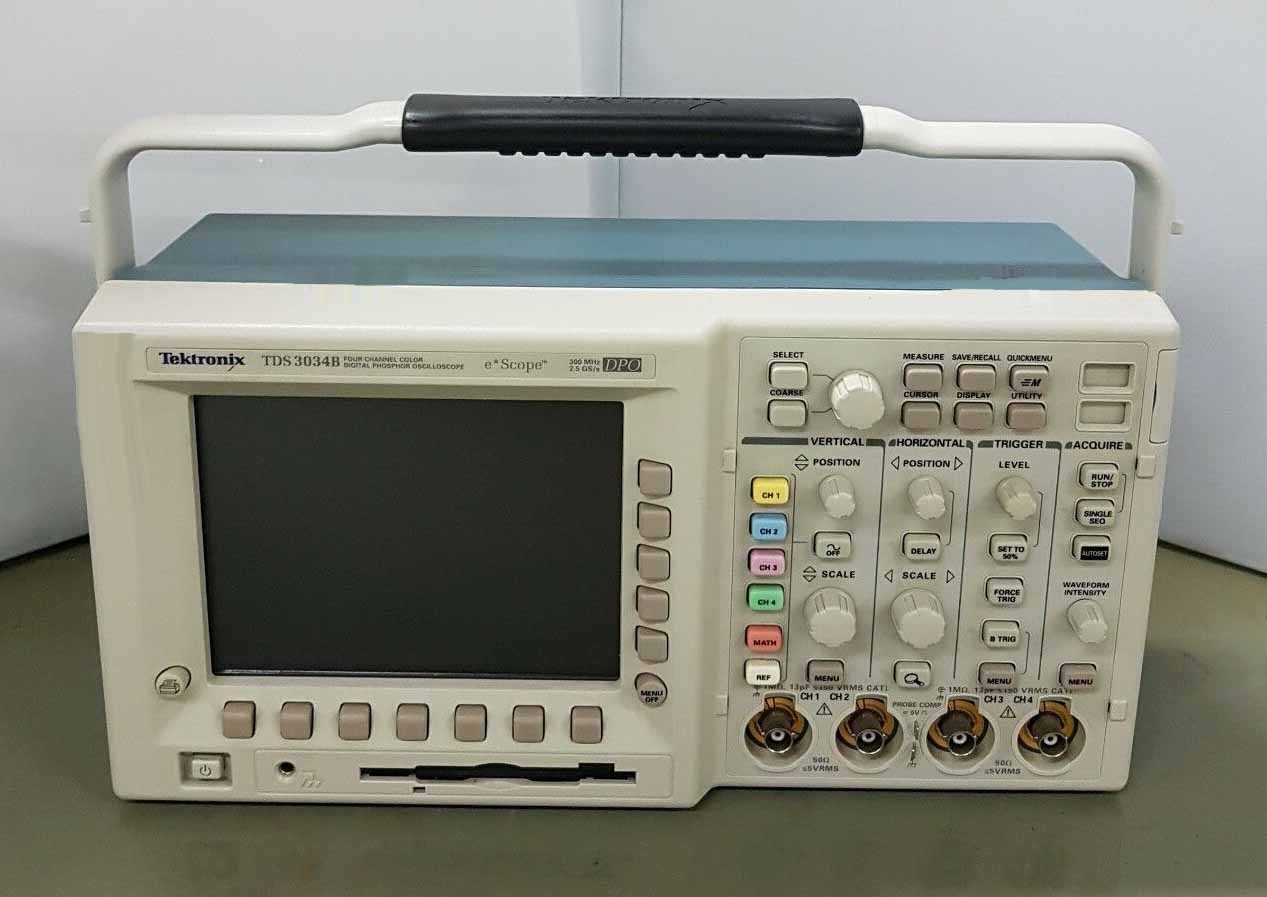 사진 사용됨 TEKTRONIX TDS 3034B 판매용