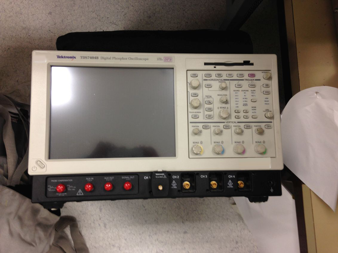 Photo Utilisé TEKTRONIX TDS 7404B À vendre