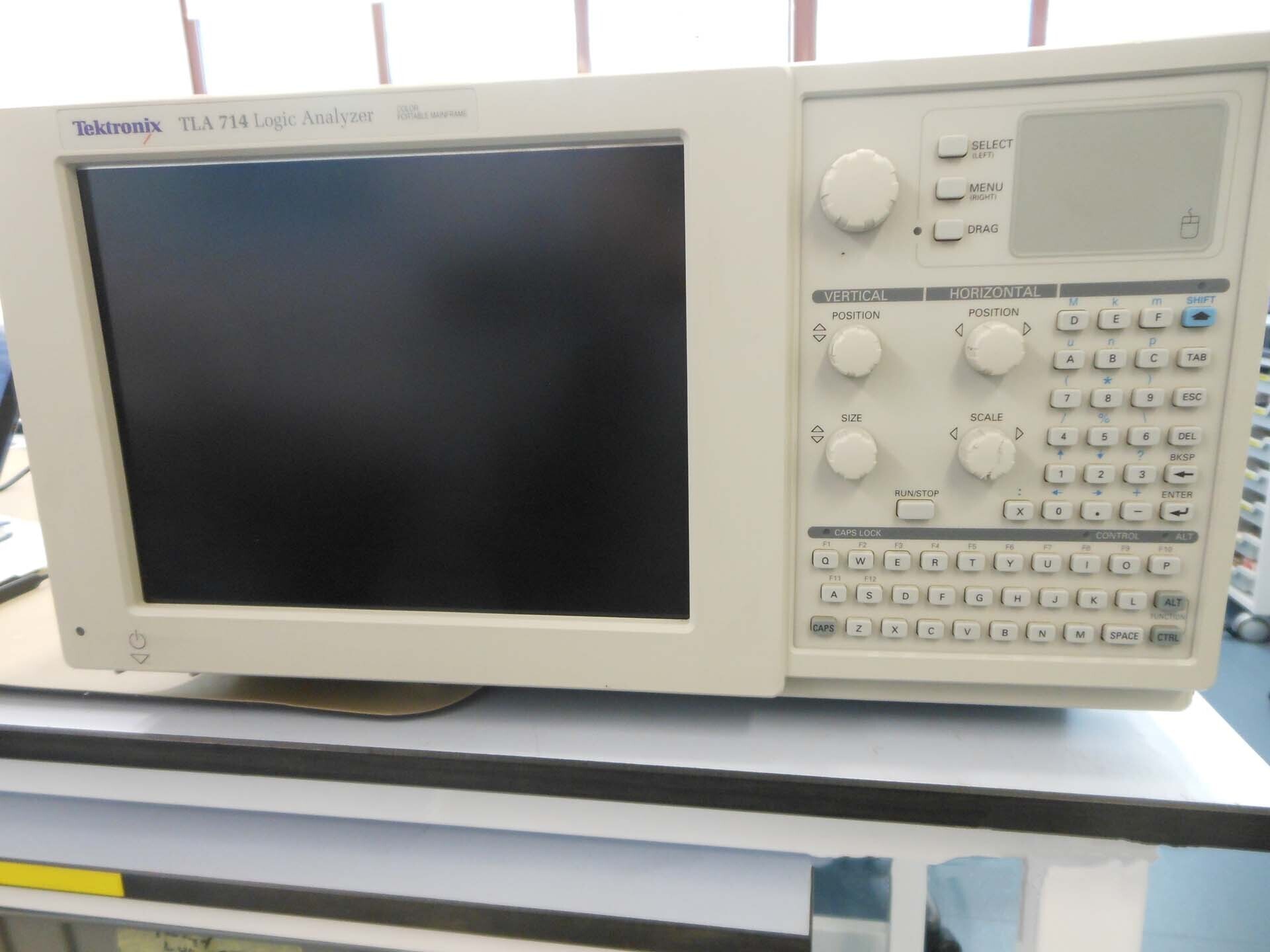 Photo Utilisé TEKTRONIX TLA 714 À vendre