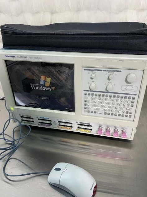 Photo Utilisé TEKTRONIX TLA 5204B À vendre