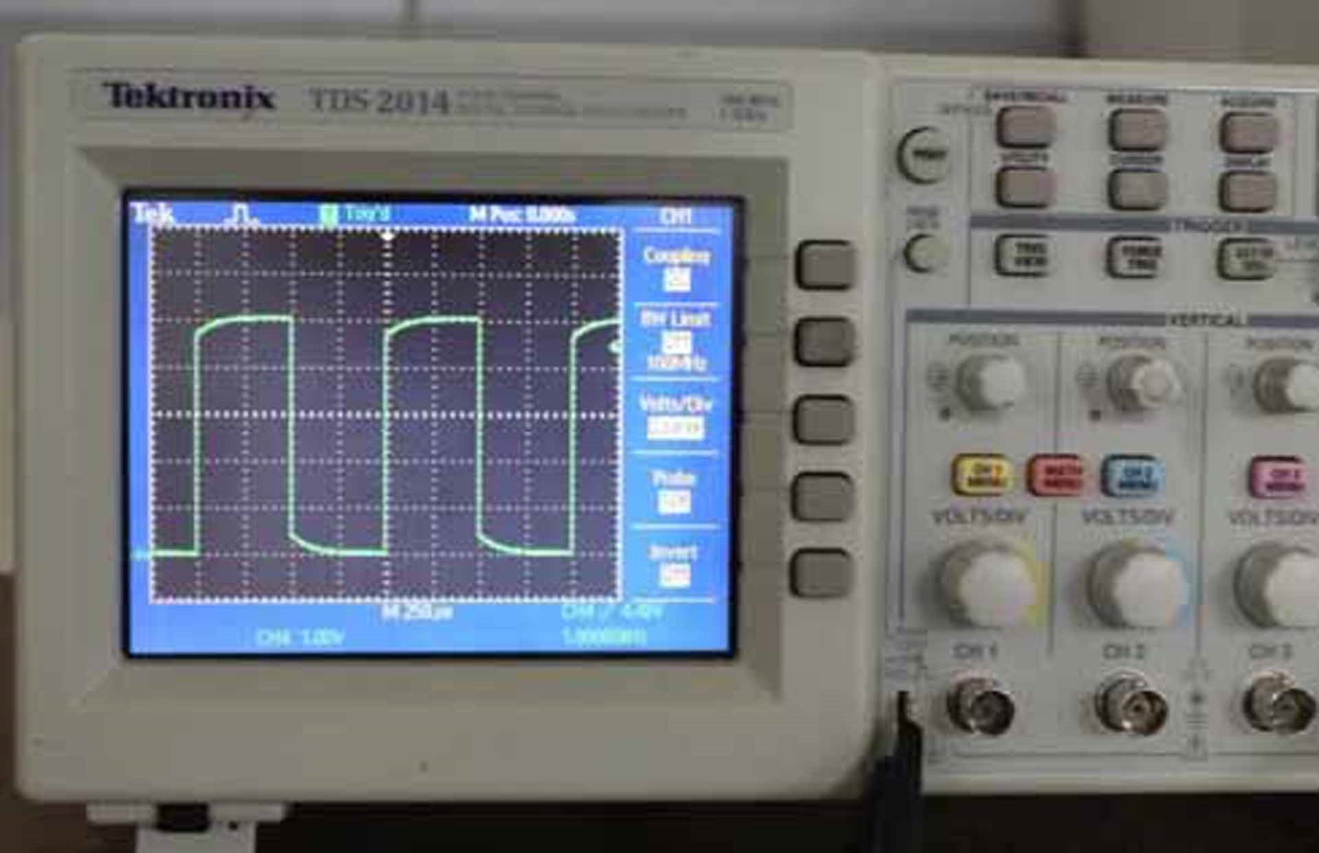 Photo Utilisé TEKTRONIX TPS 2014 À vendre