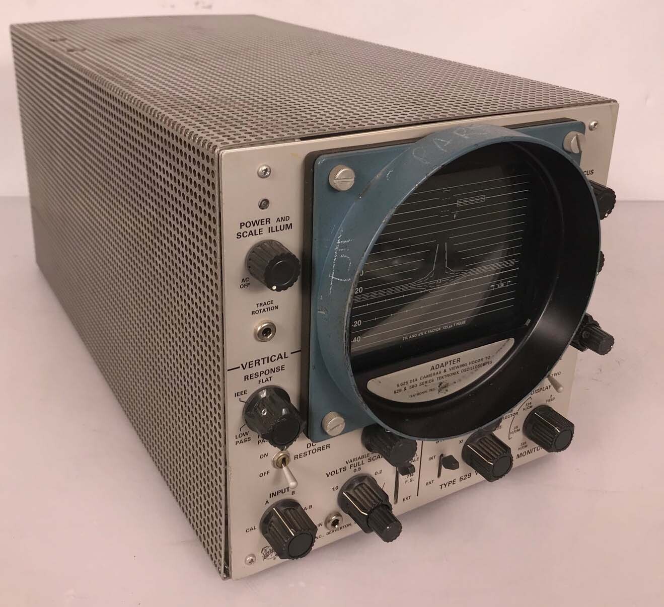 Photo Utilisé TEKTRONIX Type 529 À vendre