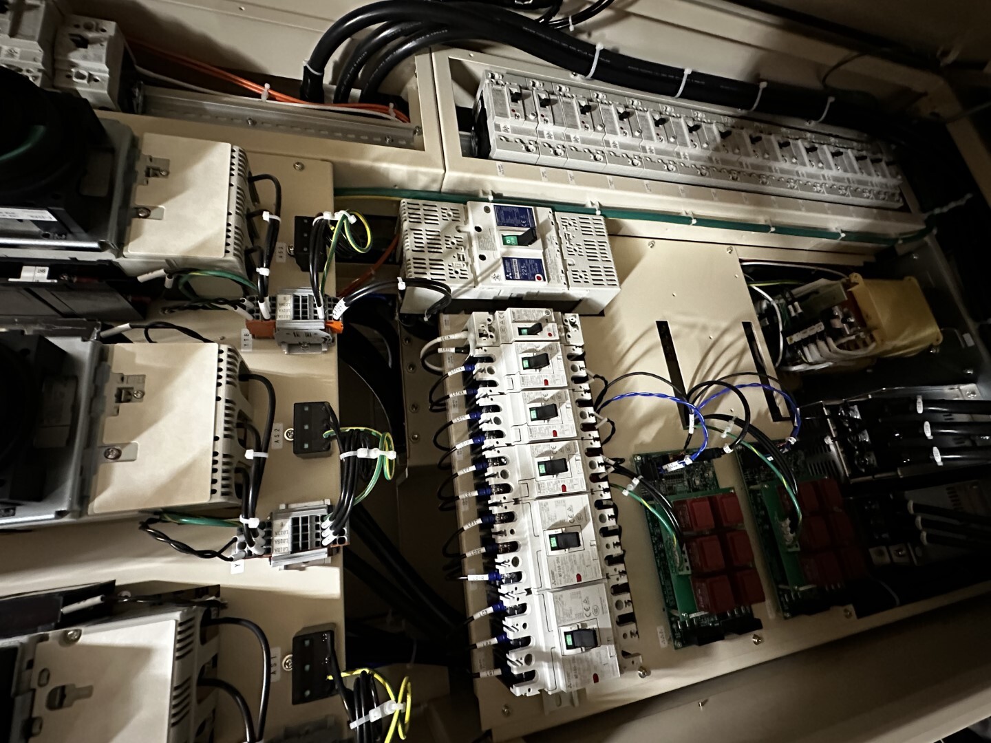 Foto Verwendet TEL / TOKYO ELECTRON Lithius Pro V Zum Verkauf