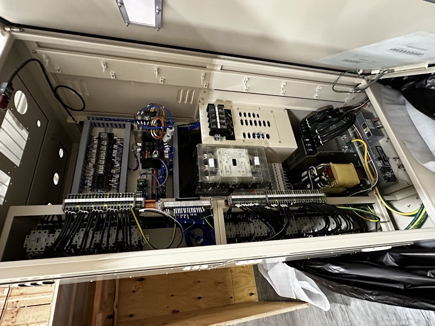 Foto Verwendet TEL / TOKYO ELECTRON Lithius Pro V Zum Verkauf