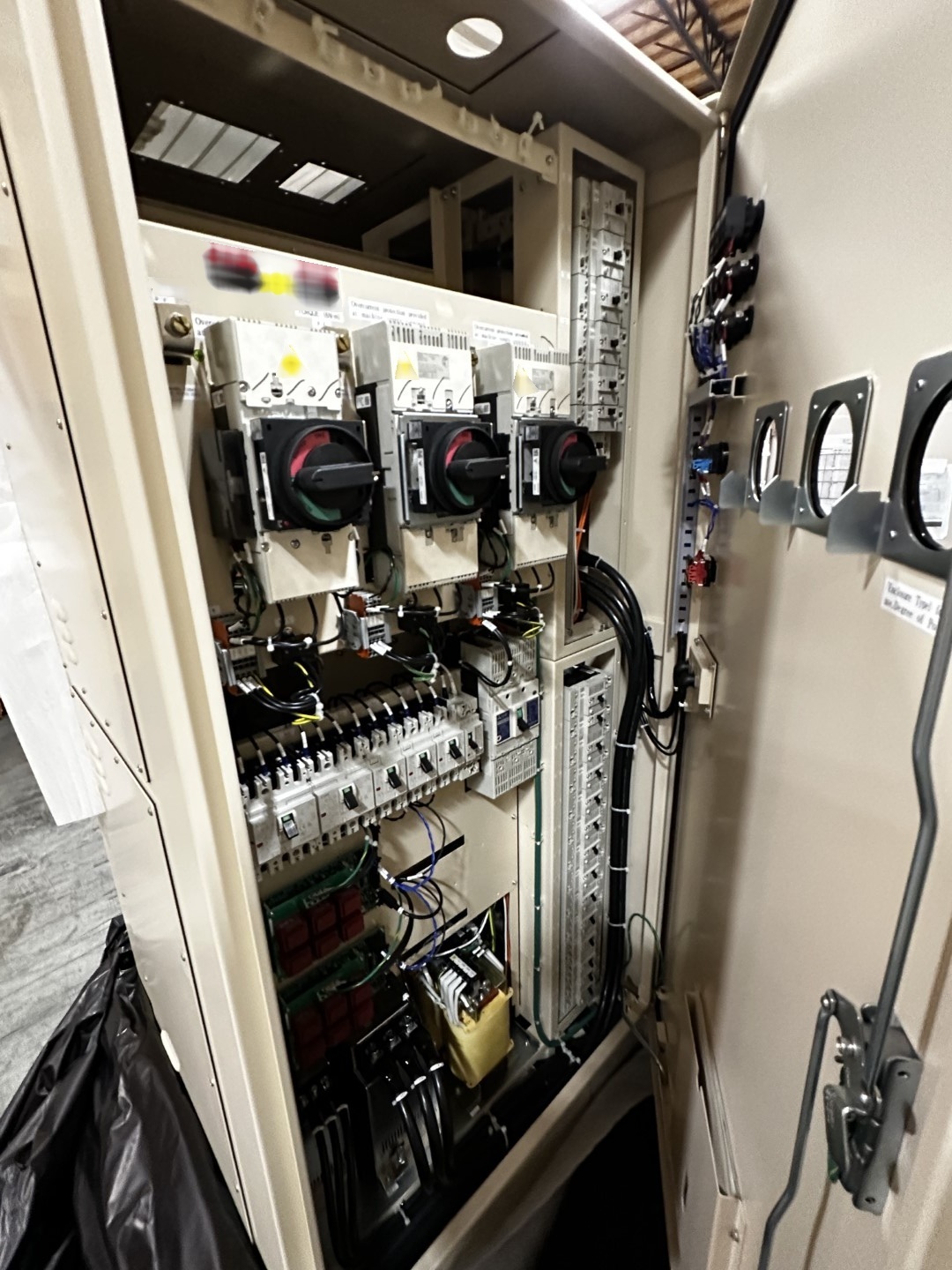 Foto Verwendet TEL / TOKYO ELECTRON Lithius Pro V Zum Verkauf