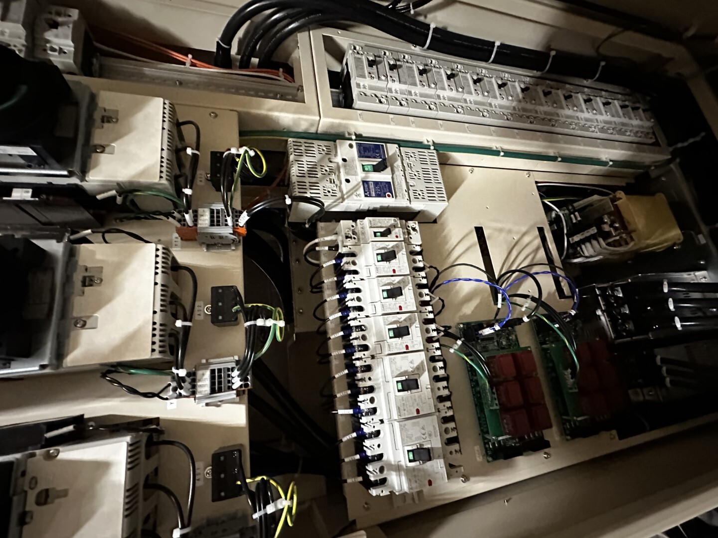Foto Verwendet TEL / TOKYO ELECTRON Lithius Pro V Zum Verkauf
