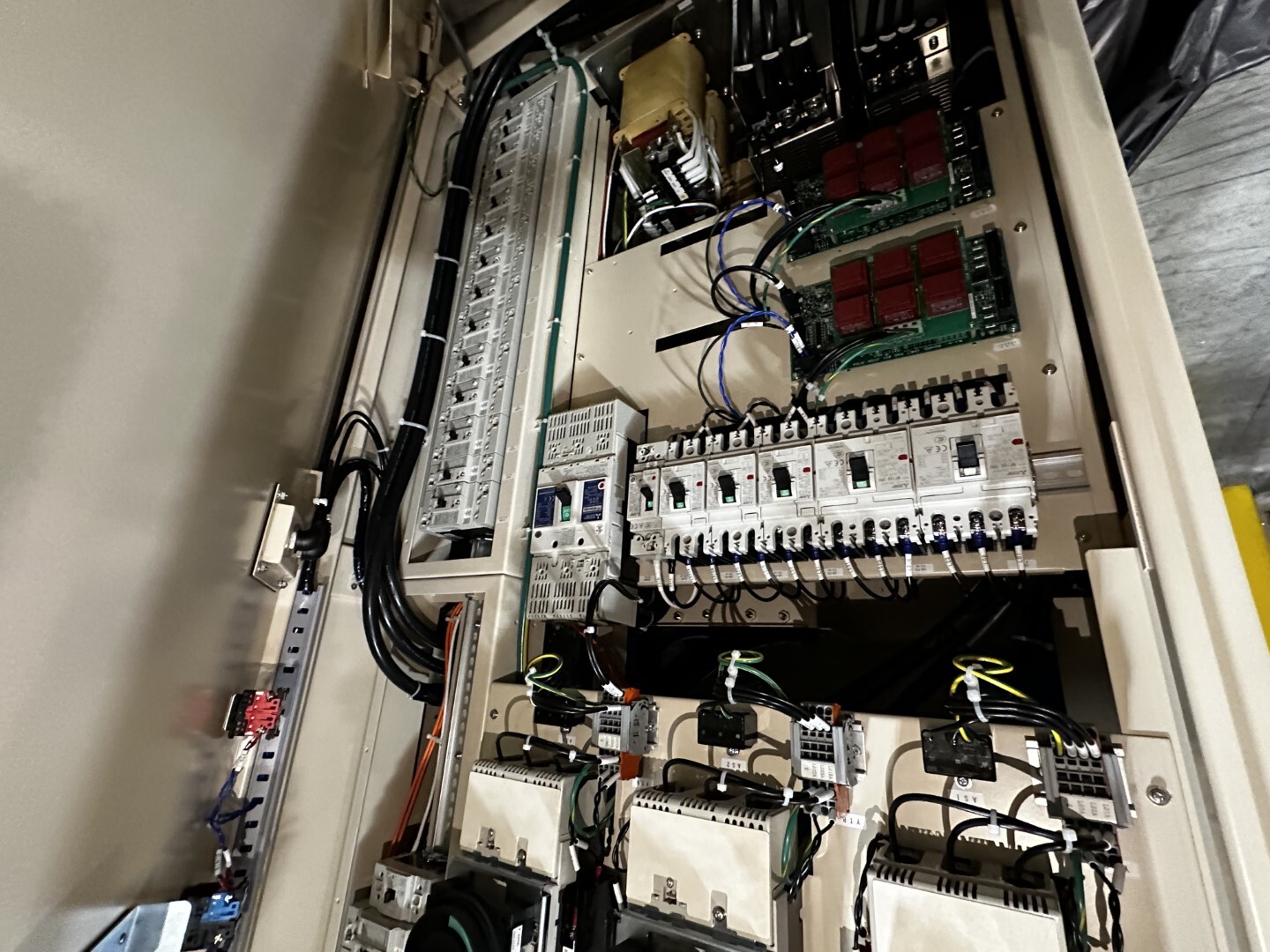 Foto Verwendet TEL / TOKYO ELECTRON Lithius Pro V Zum Verkauf