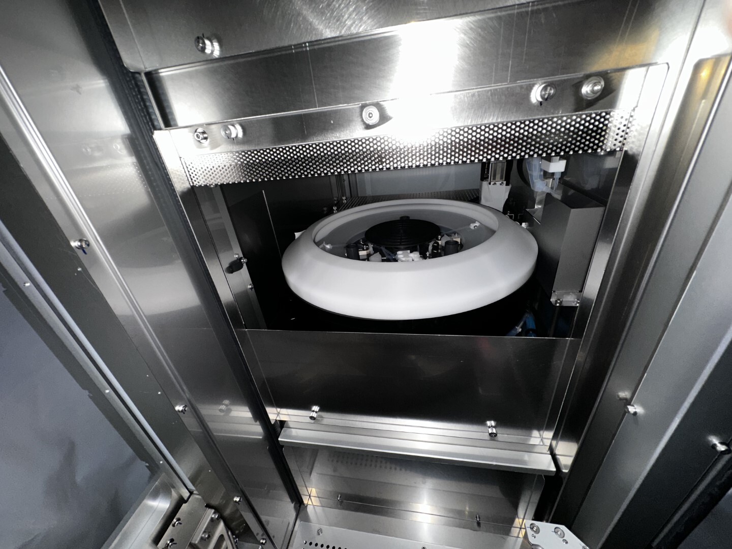 Foto Verwendet TEL / TOKYO ELECTRON Lithius Pro V Zum Verkauf