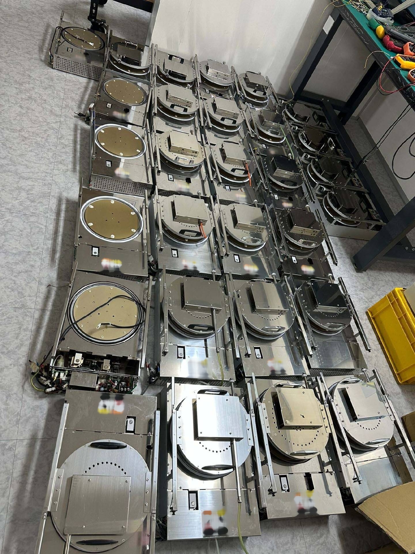 图为 已使用的 TEL / TOKYO ELECTRON Lot of spare parts for ACT 8 待售