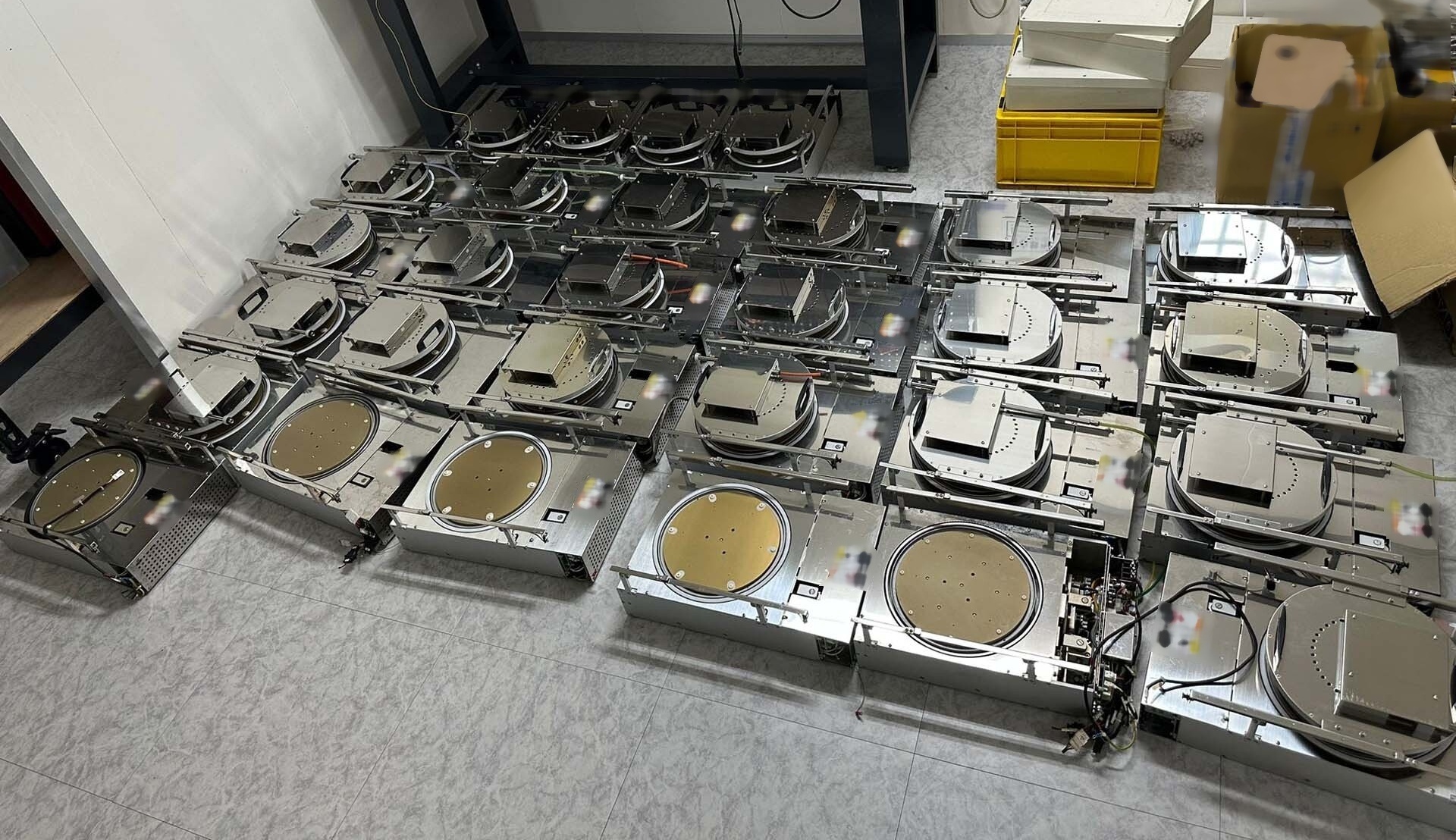 图为 已使用的 TEL / TOKYO ELECTRON Lot of spare parts for ACT 8 待售