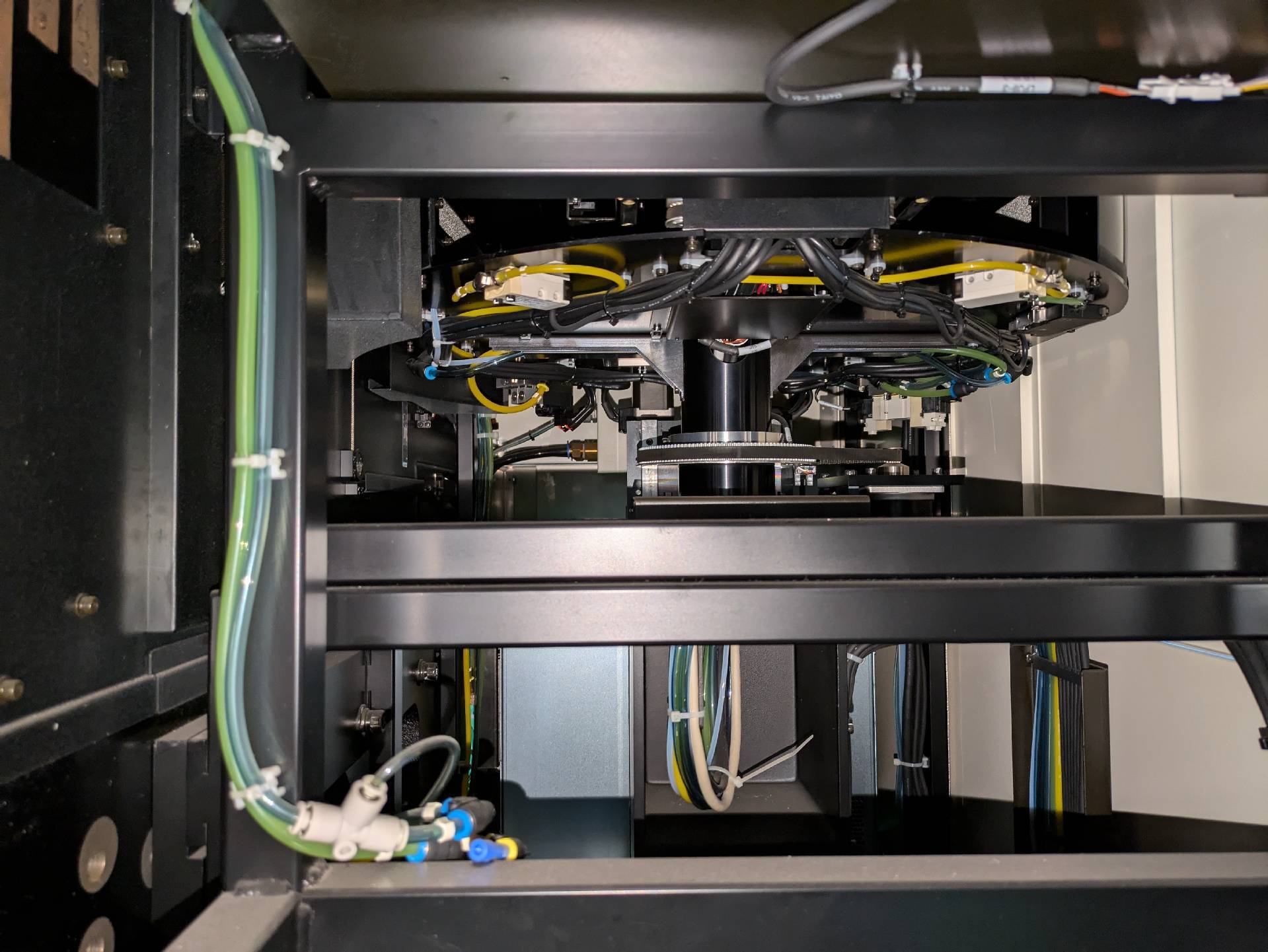 Photo Used TEL / TOKYO ELECTRON P-12XLm For Sale