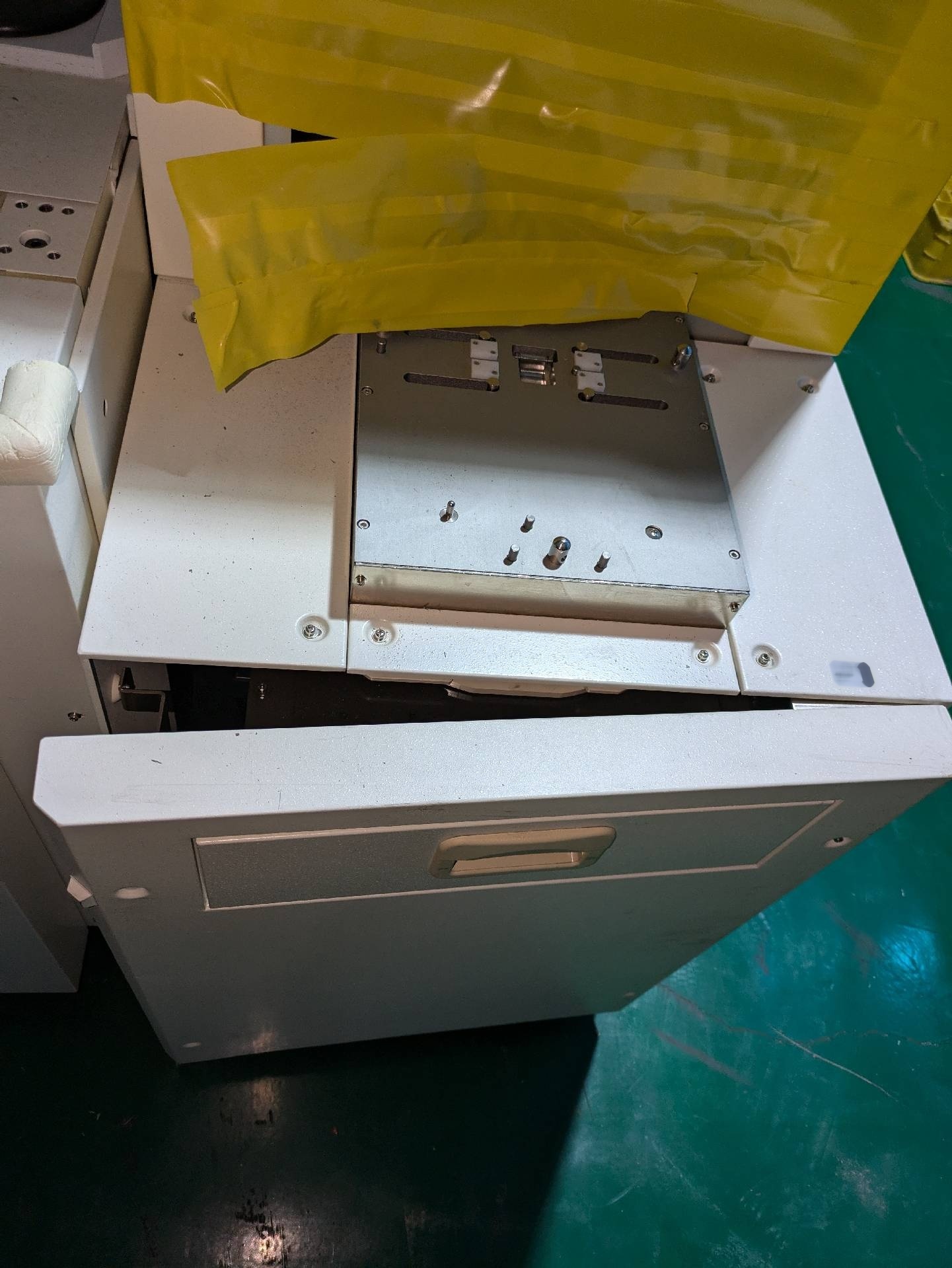 Photo Used TEL / TOKYO ELECTRON P-12XLm For Sale
