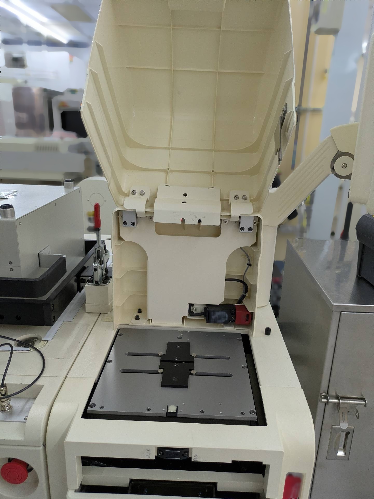 Photo Used TEL / TOKYO ELECTRON P-8LC For Sale