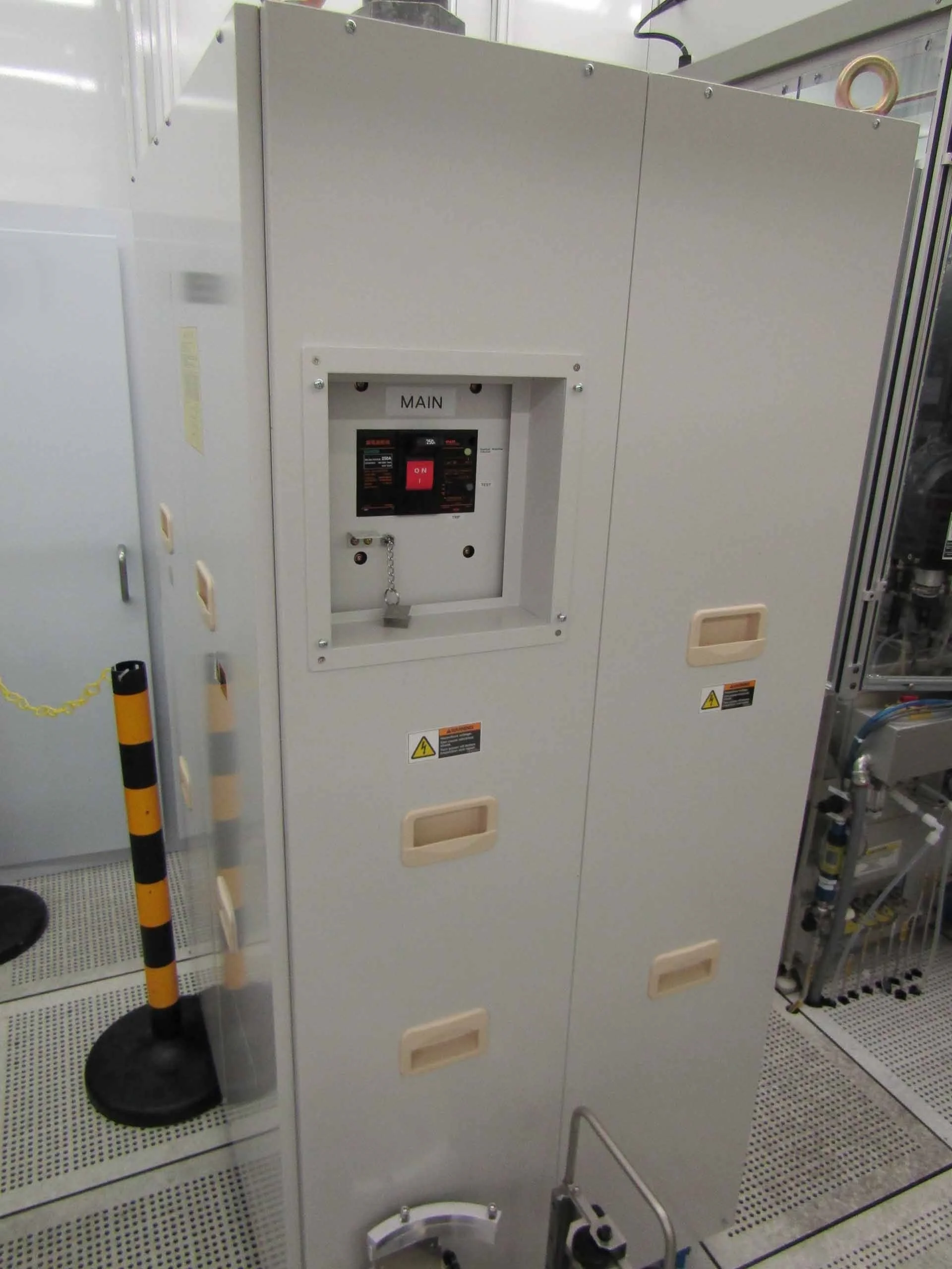 TEL / TOKYO ELECTRON Trias SPA 에처/애셔 판매 가격 #9220304, 2005에 사용됨 > CAE에서 구매