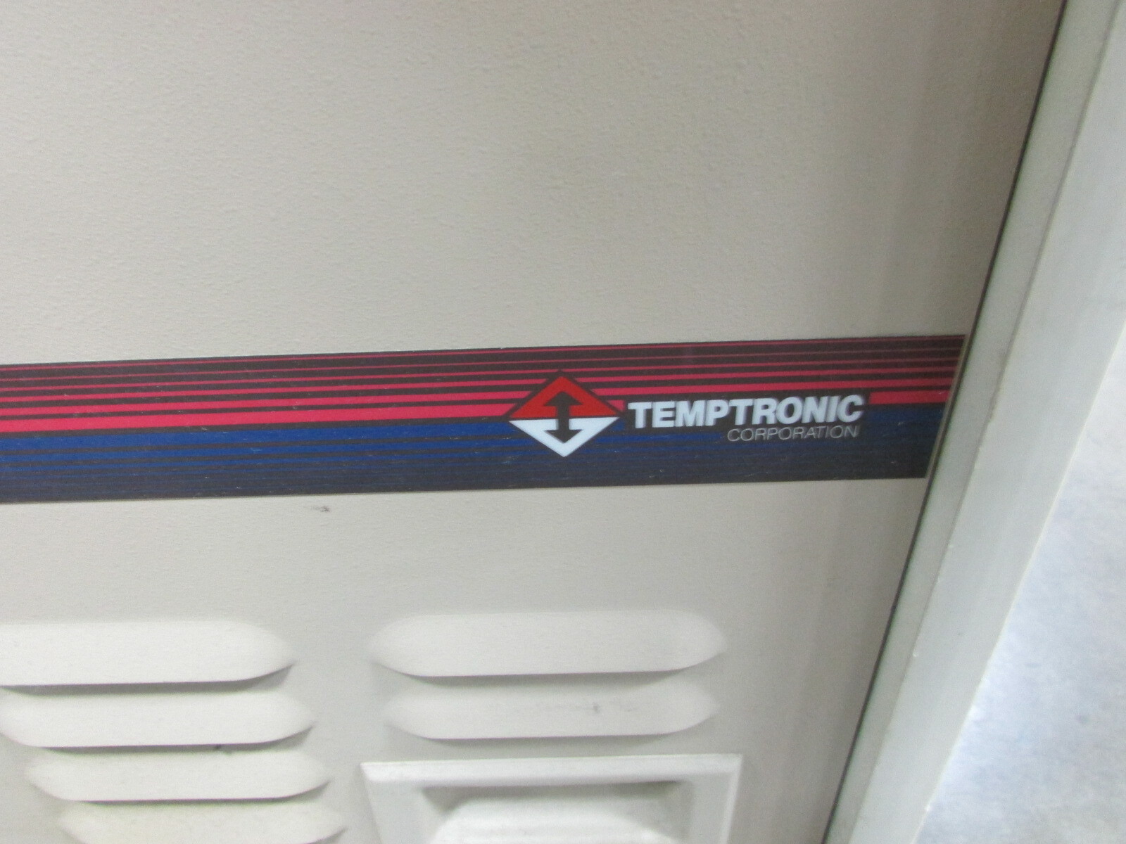 사진 사용됨 TEMPTRONIC TPO 40000A-1A11-2 판매용