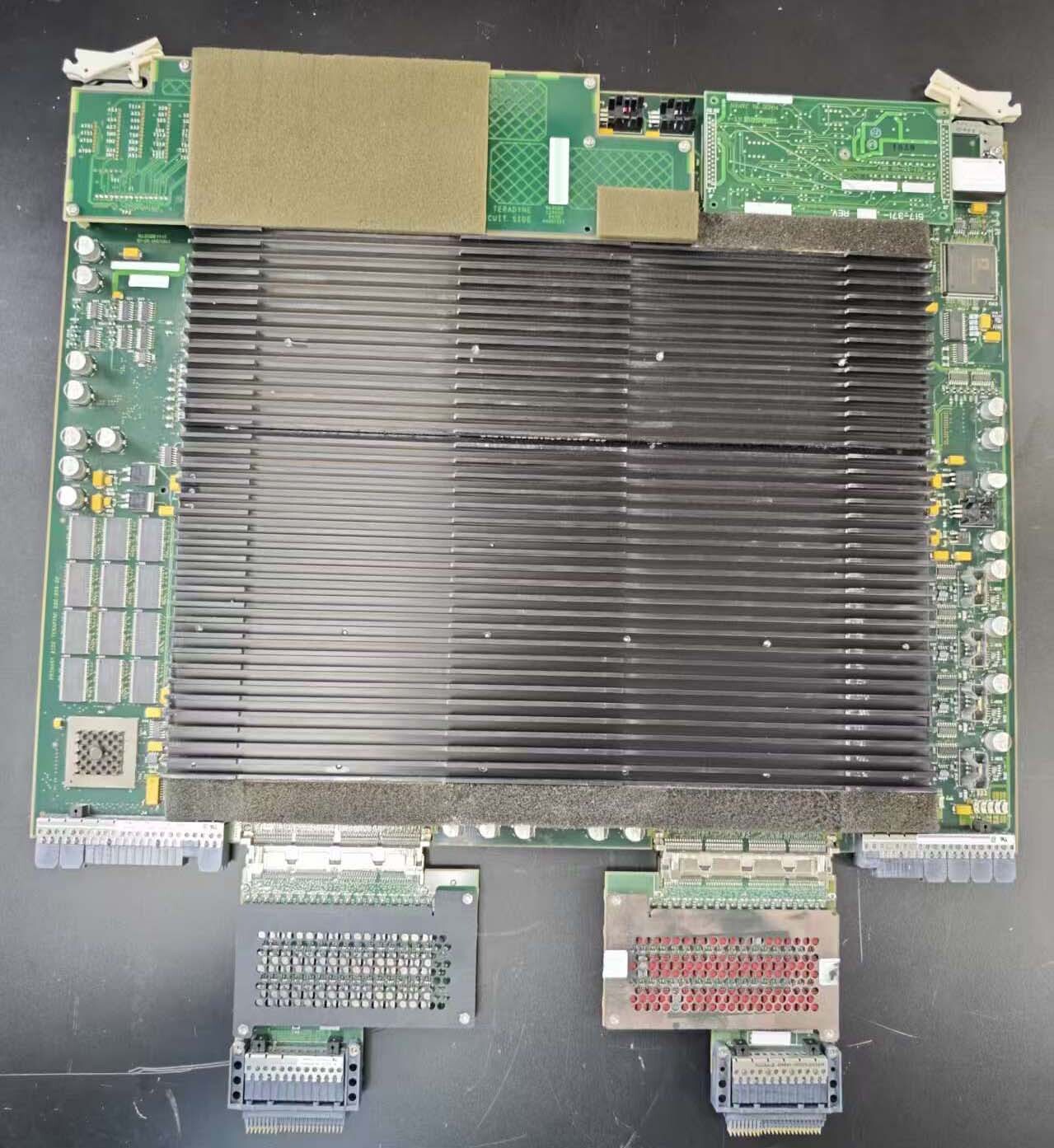 사진 사용됨 TERADYNE Boards for J750 판매용
