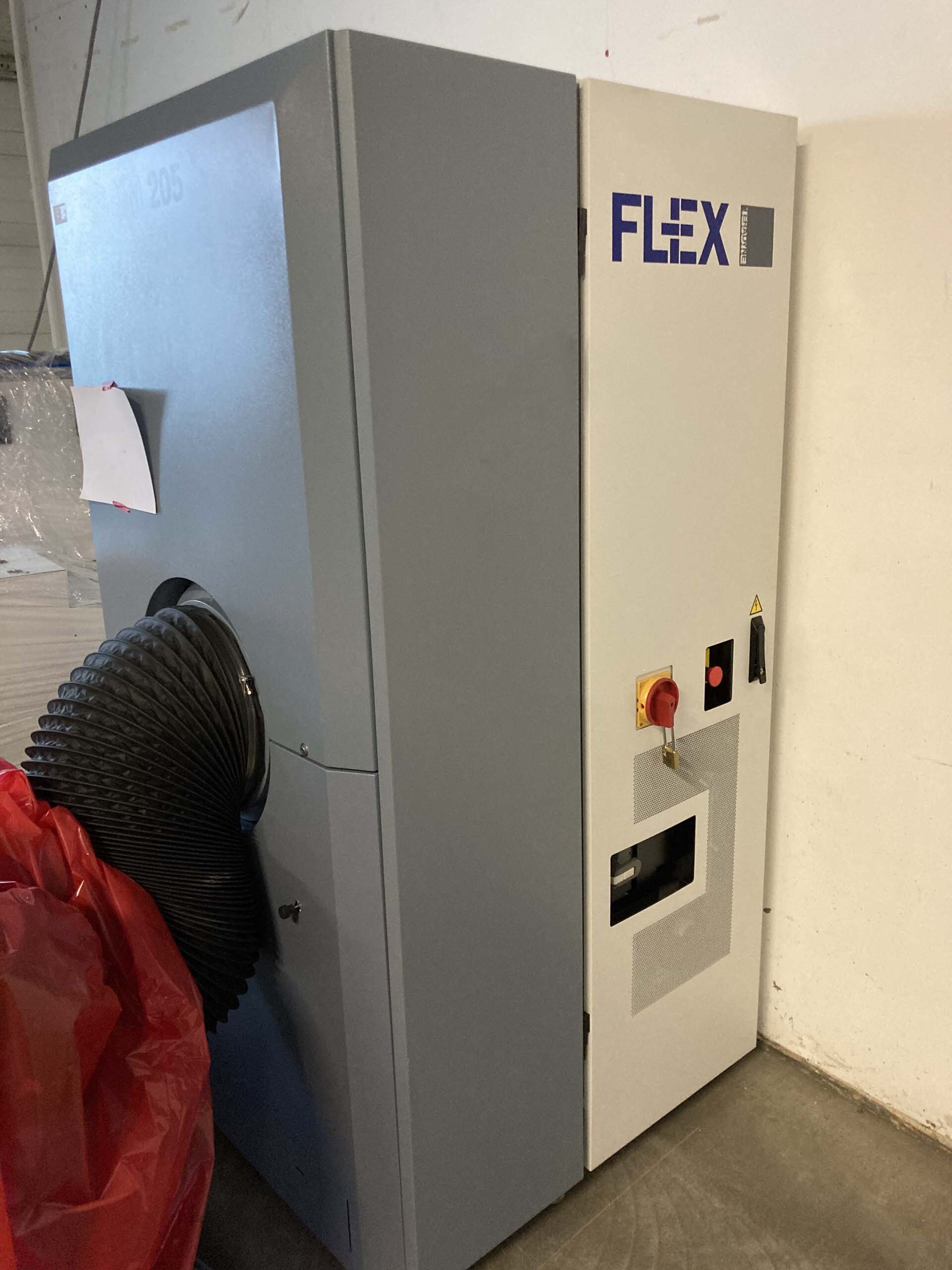 Foto Verwendet TERADYNE Flex 24S Zum Verkauf