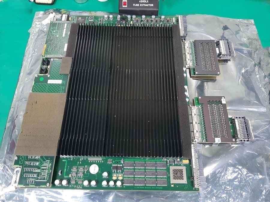 Photo Used TERADYNE HSD 100/16M Channel board for J750 For Sale