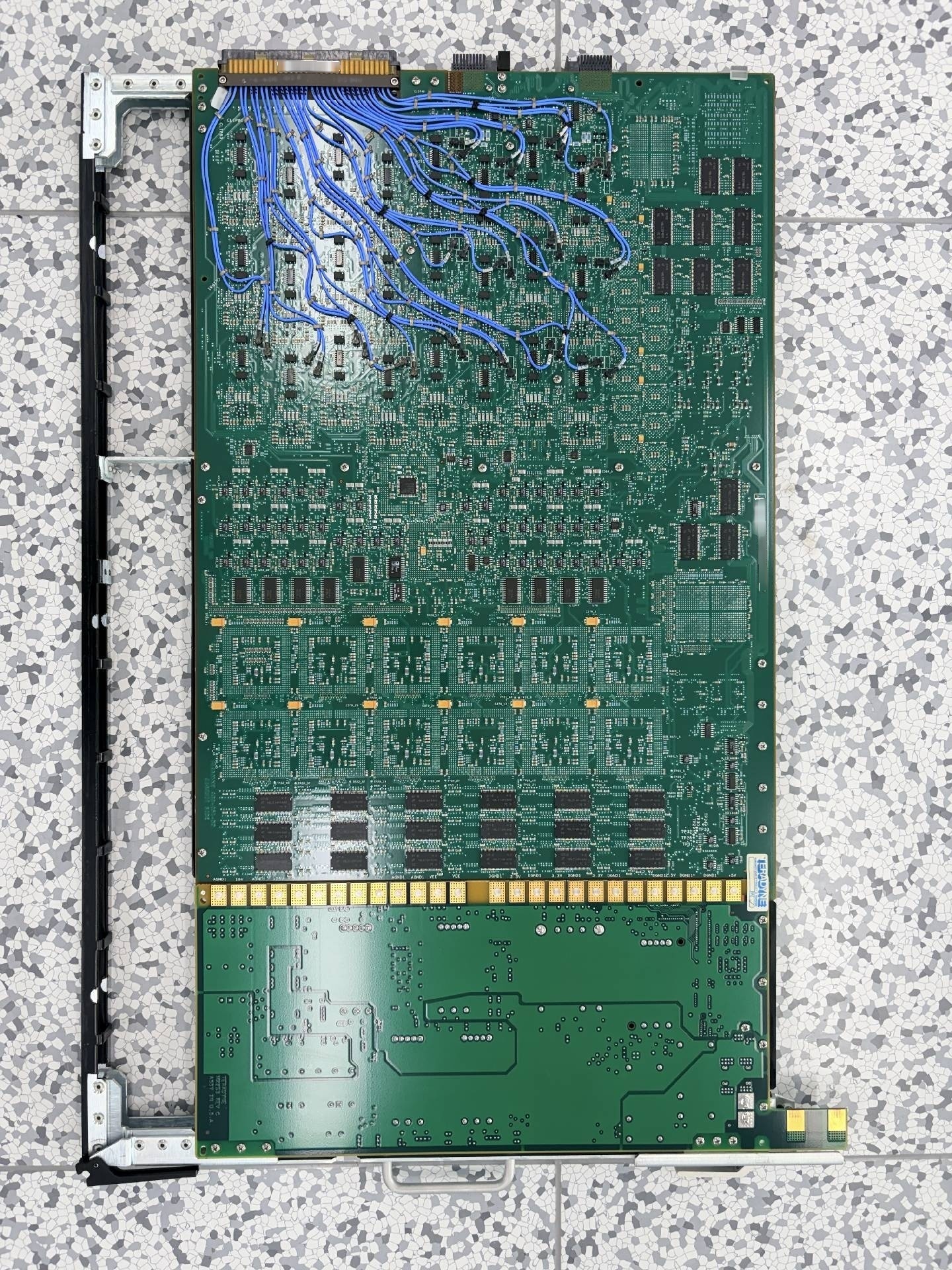 Photo Used TERADYNE HSD200 boards for iFlex For Sale