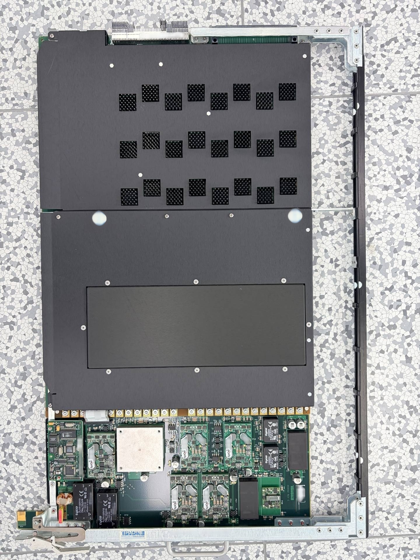Photo Used TERADYNE HSD200 boards for iFlex For Sale