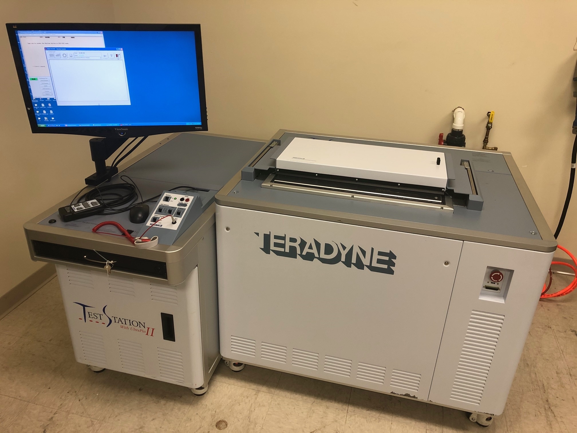 Photo Used TERADYNE TestStation TSLX-F364 For Sale