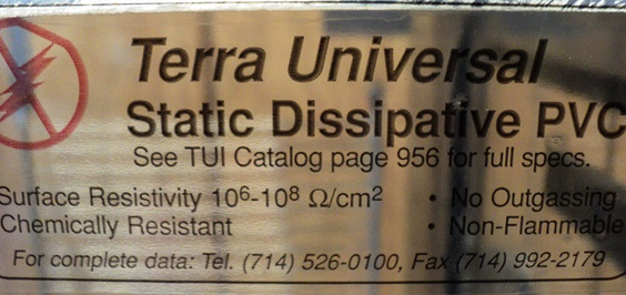 Photo Used TERRA UNIVERSAL 2072-00 061400 For Sale