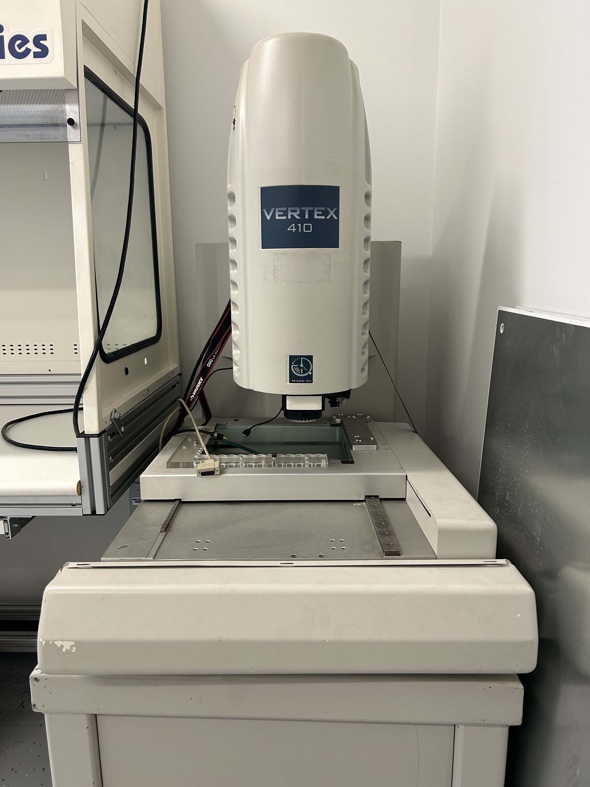 圖為 已使用的 TERRA UNIVERSAL Laminar flow hood 待售