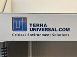 TERRA UNIVERSAL Laminar flow hood