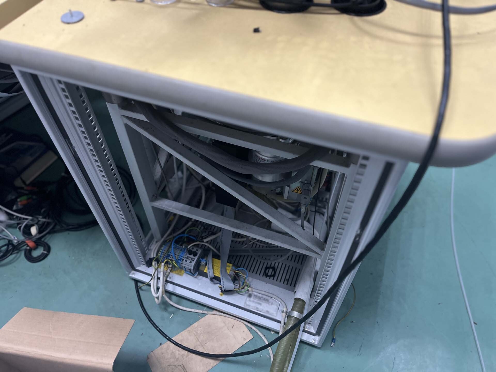 图为 已使用的 TESCAN TS-5136 待售