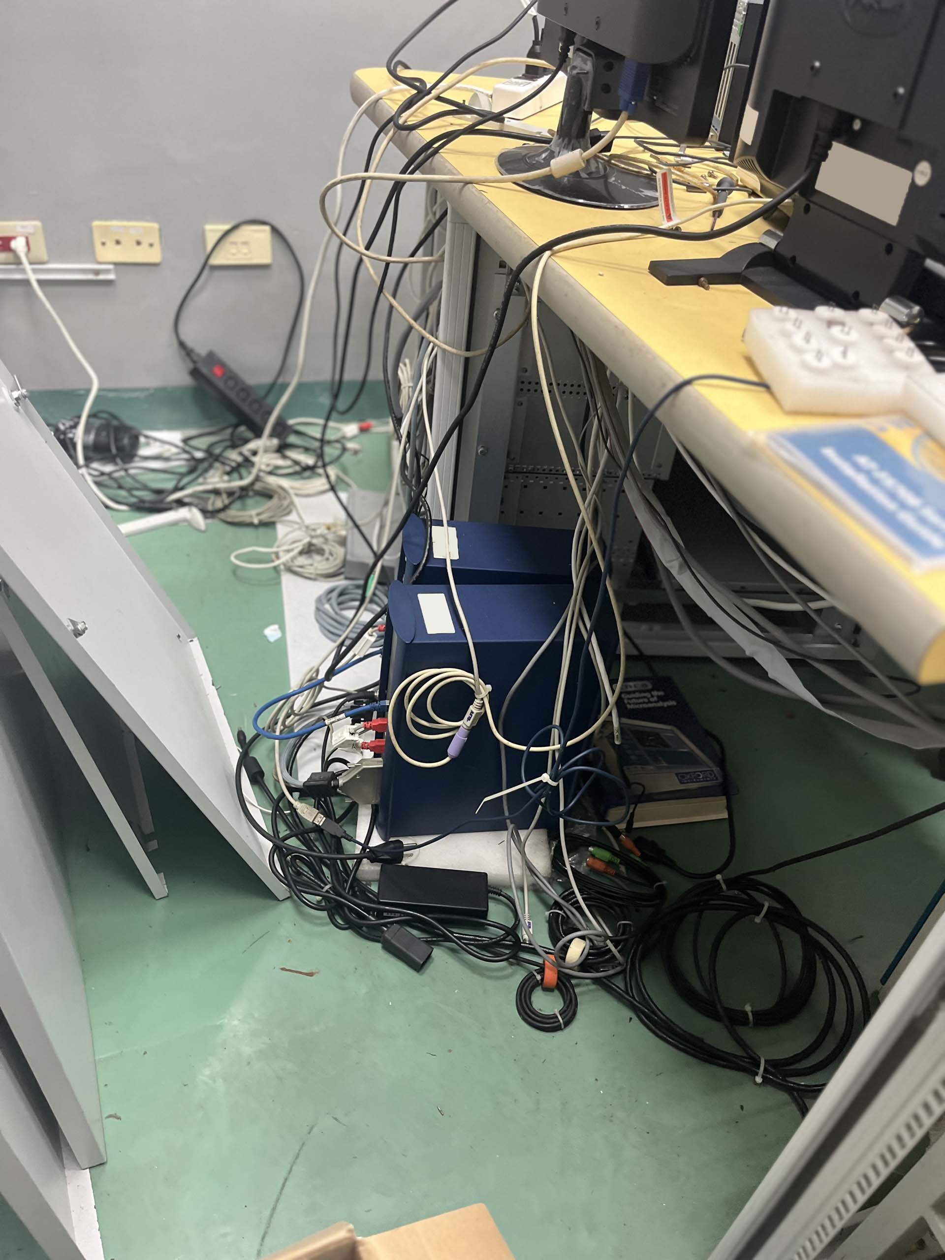 图为 已使用的 TESCAN TS-5136 待售