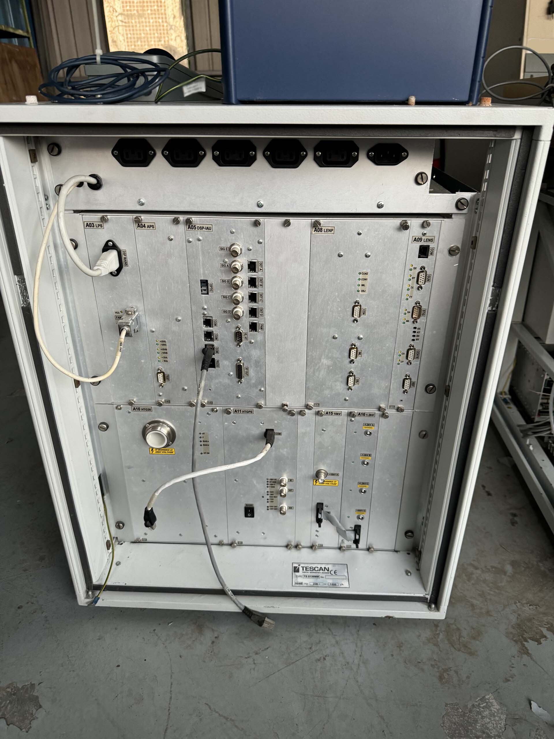 图为 已使用的 TESCAN TS-5136 待售