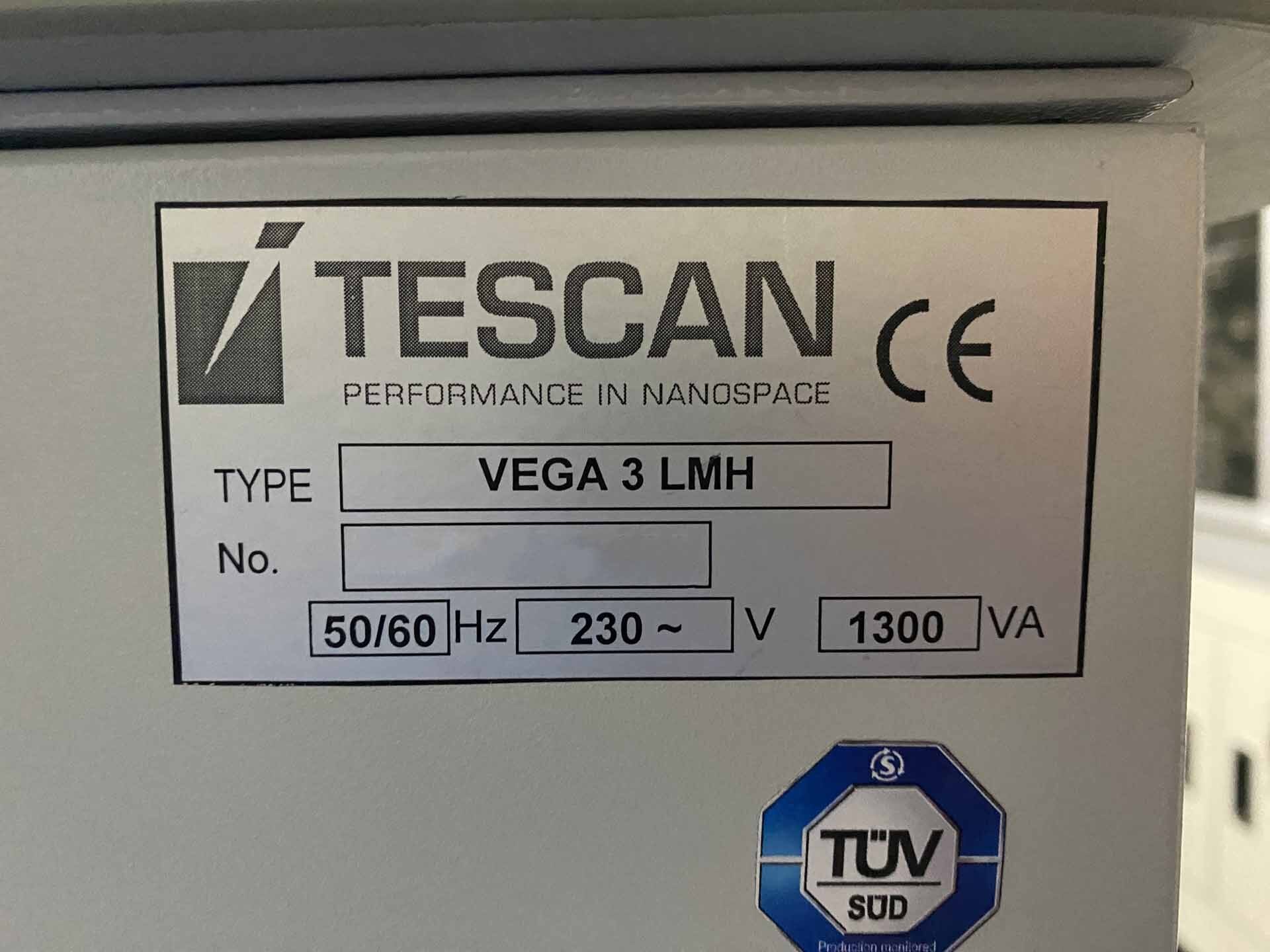 Photo Used TESCAN VEGA III LMH For Sale