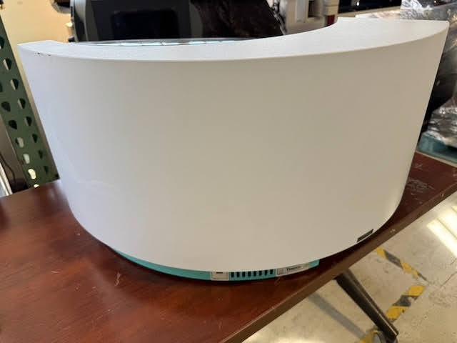 Foto Verwendet THERMO ELECTRON / THERMO FISHER SCIENTIFIC KingFisher 96 Zum Verkauf