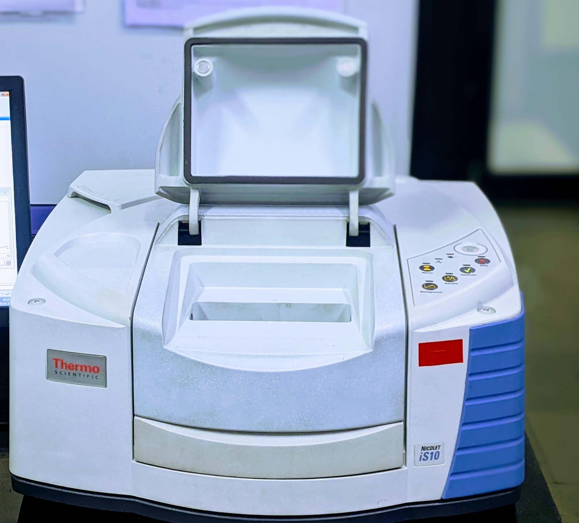 Foto Verwendet THERMO ELECTRON / THERMO FISHER SCIENTIFIC Nicolet iS10 Zum Verkauf