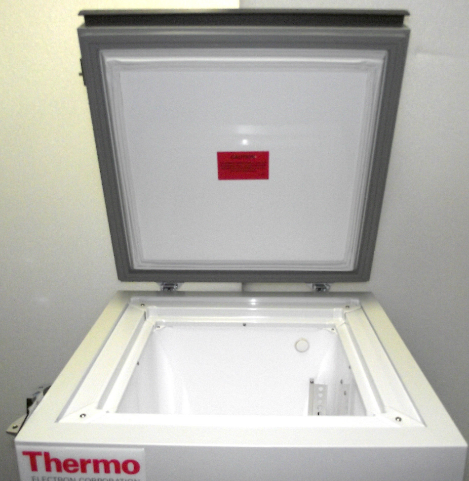 Photo Used THERMO ELECTRON / THERMO FISHER SCIENTIFIC ULT 250-5-A32 For Sale