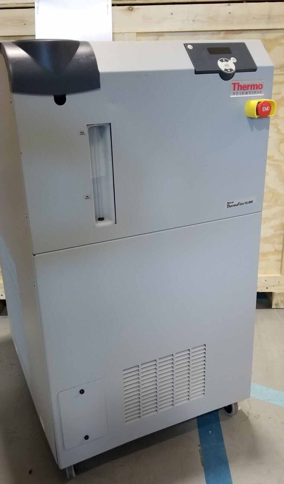 Photo Used THERMO FISHER / NESLAB ThermoFlex 10000 For Sale