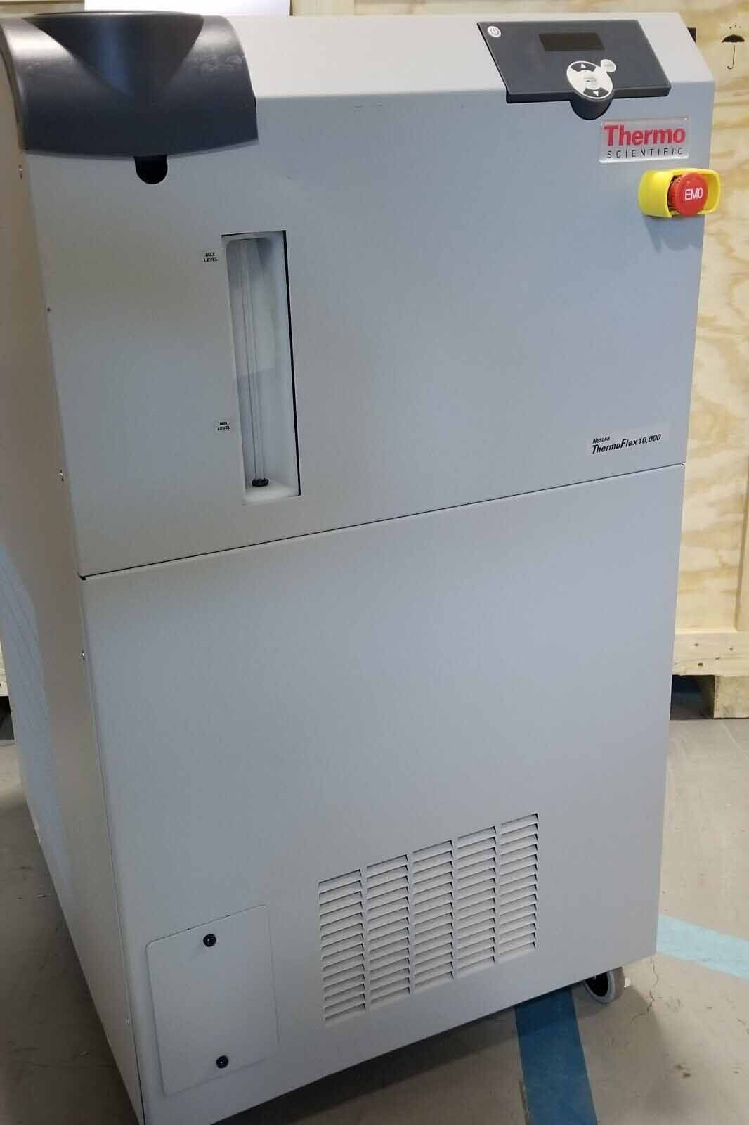 Photo Used THERMO FISHER / NESLAB ThermoFlex 10000 For Sale
