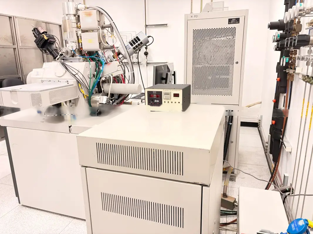 圖為 已使用的 THERMO FISHER SCIENTIFIC / FEI Strata 400 待售