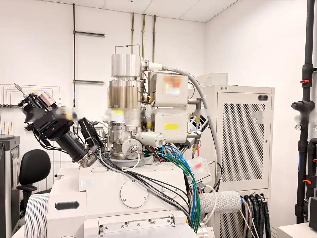 圖為 已使用的 THERMO FISHER SCIENTIFIC / FEI Strata 400 待售