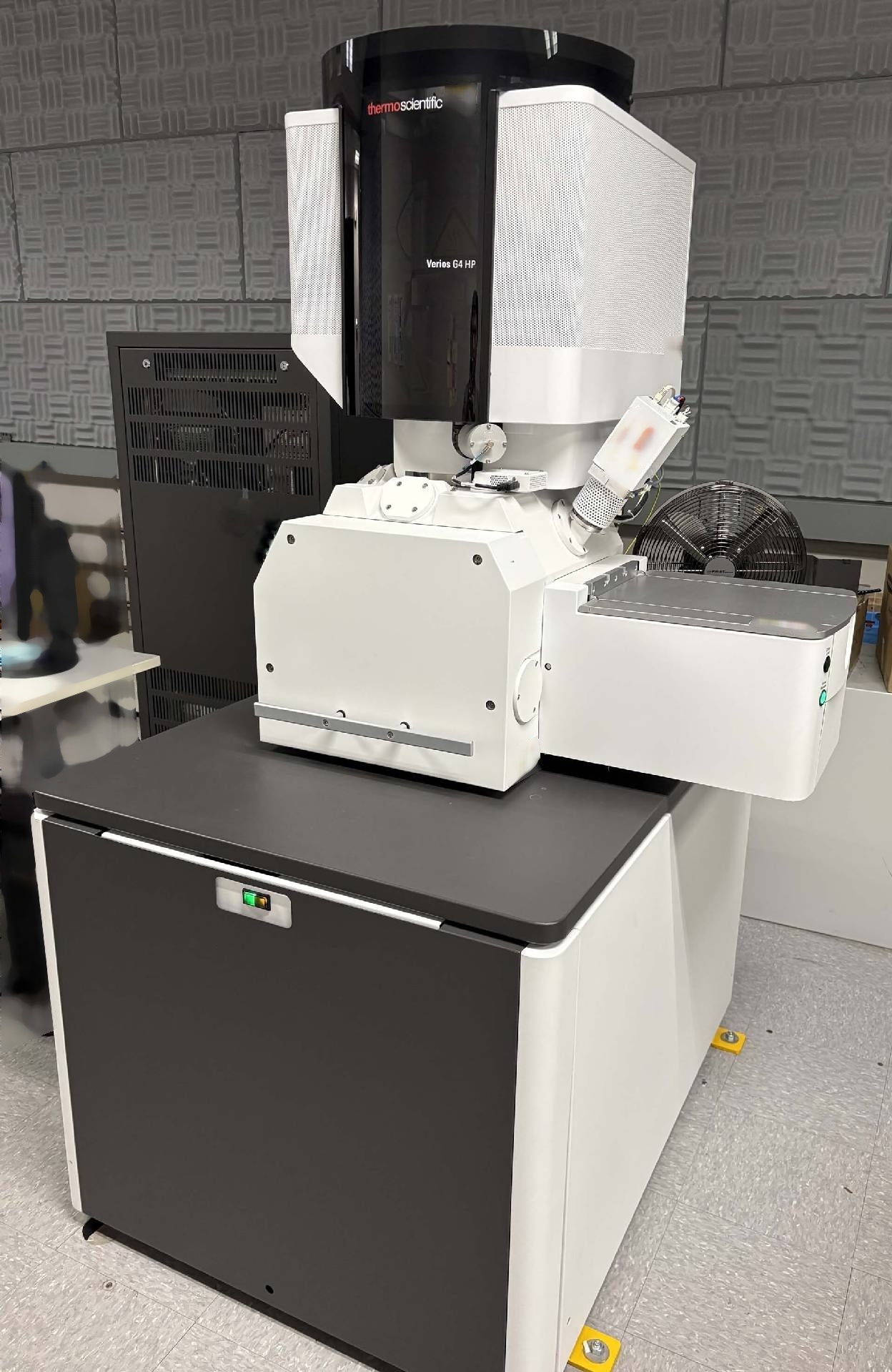 Foto Verwendet THERMO FISHER SCIENTIFIC / PHILIPS / FEI Verios G4 Zum Verkauf