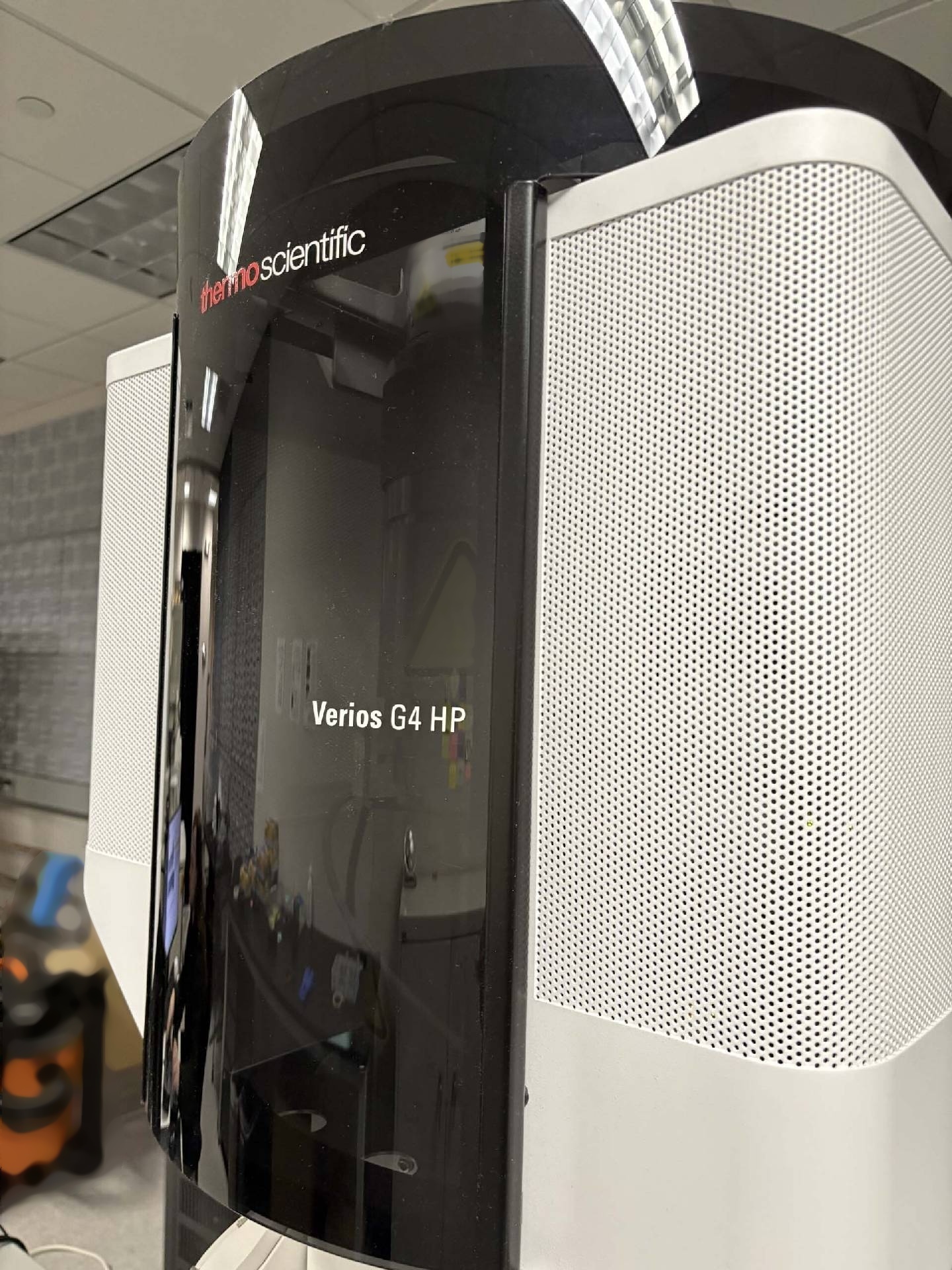 Foto Verwendet THERMO FISHER SCIENTIFIC / PHILIPS / FEI Verios G4 Zum Verkauf