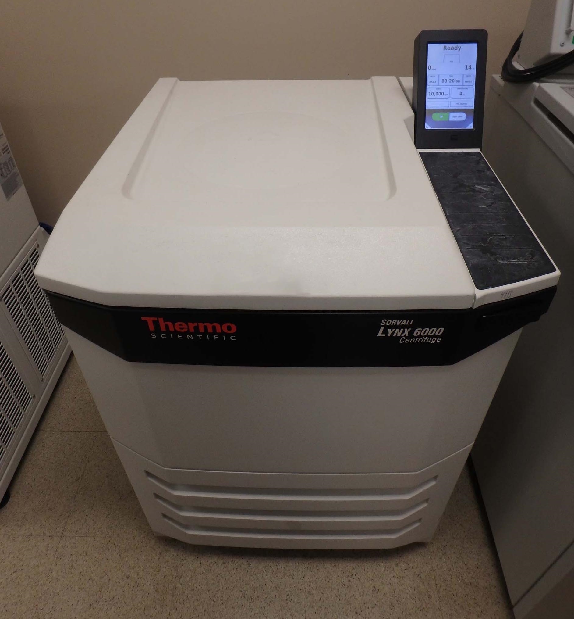 Photo Utilisé THERMO FISHER SCIENTIFIC / SHANDON Lynx 6000 À vendre