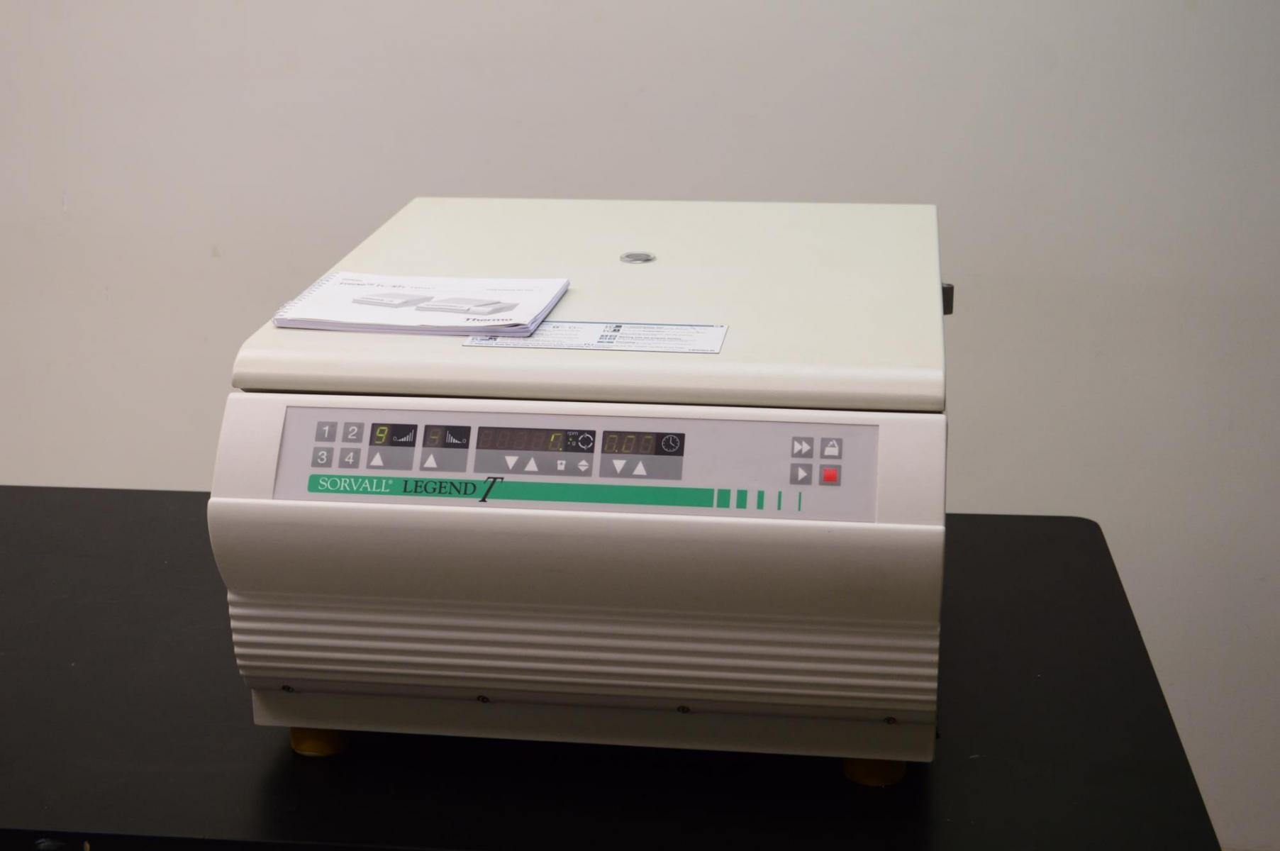 Photo Used THERMO FISHER SCIENTIFIC / SORVALL Legend T For Sale